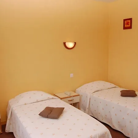 Logis Les Parcs Ξενοδοχείο 3*