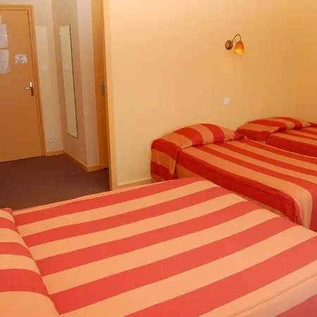 Ξενοδοχείο Logis Les Parcs 3*