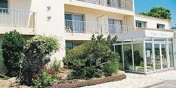 Ξενοδοχείο Logis Les Parcs