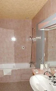Ξενοδοχείο Logis Les Parcs Talmont-Saint-Hilaire