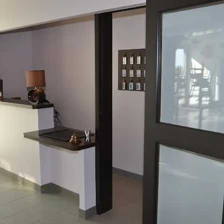 Logis Les Parcs Ξενοδοχείο