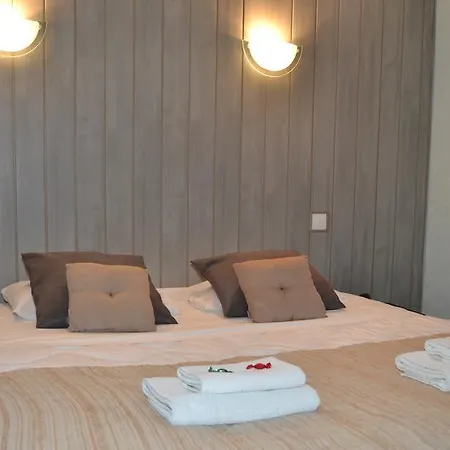 Logis Les Parcs Ξενοδοχείο Talmont-Saint-Hilaire